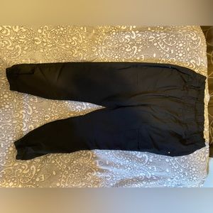 Black sz medium scrub bottom. ScrubStar joggers
